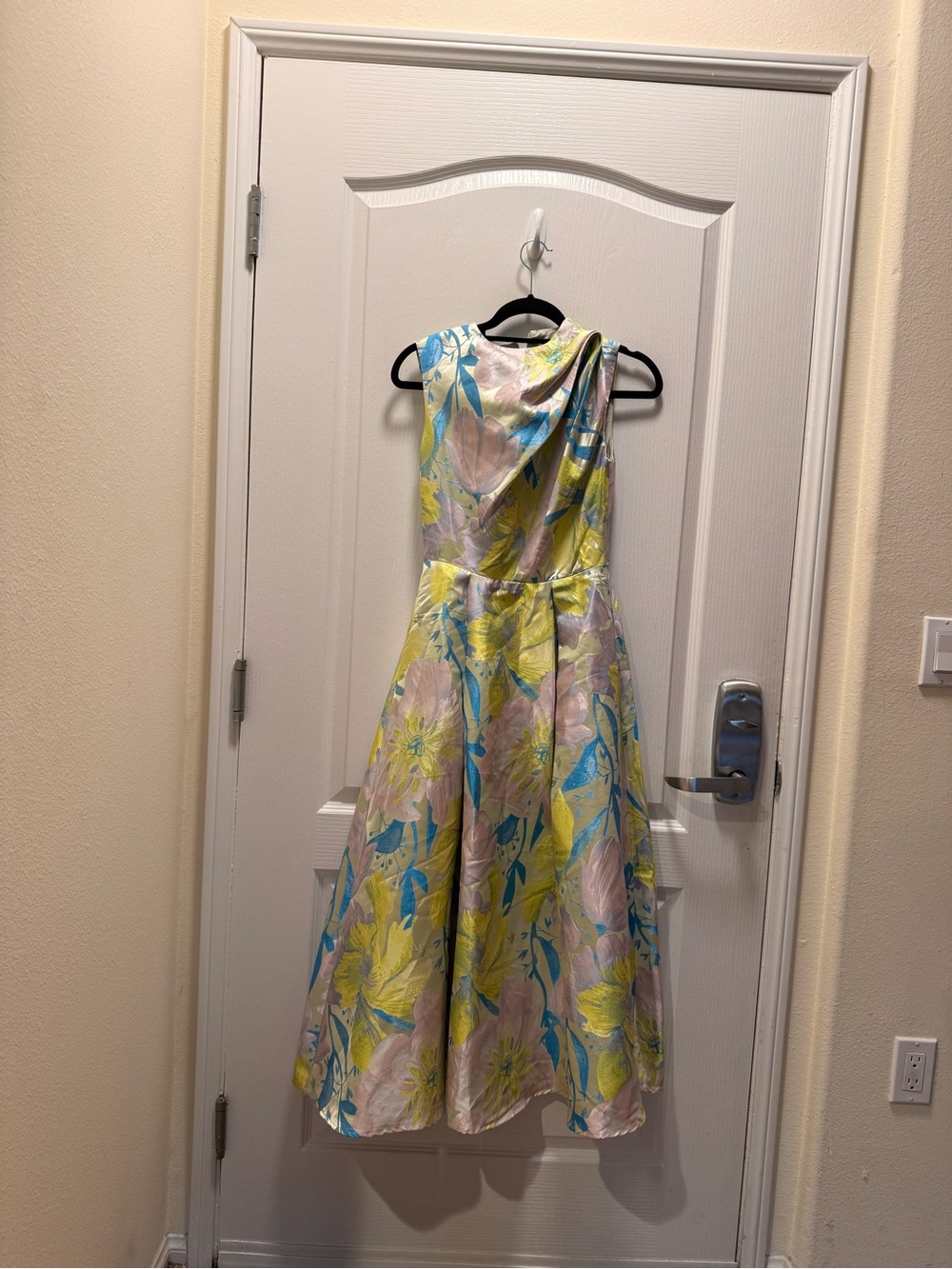 Elliatt Rhea A - Line Midi Dress in Floral Multi Size S NWT - Picture 5 of 7